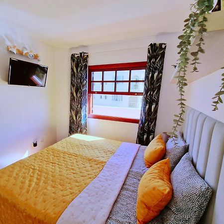 Strelitzia Apartment - Ocean View & Heated Pool サンミゲル・デ・アボナ エクステリア 写真
