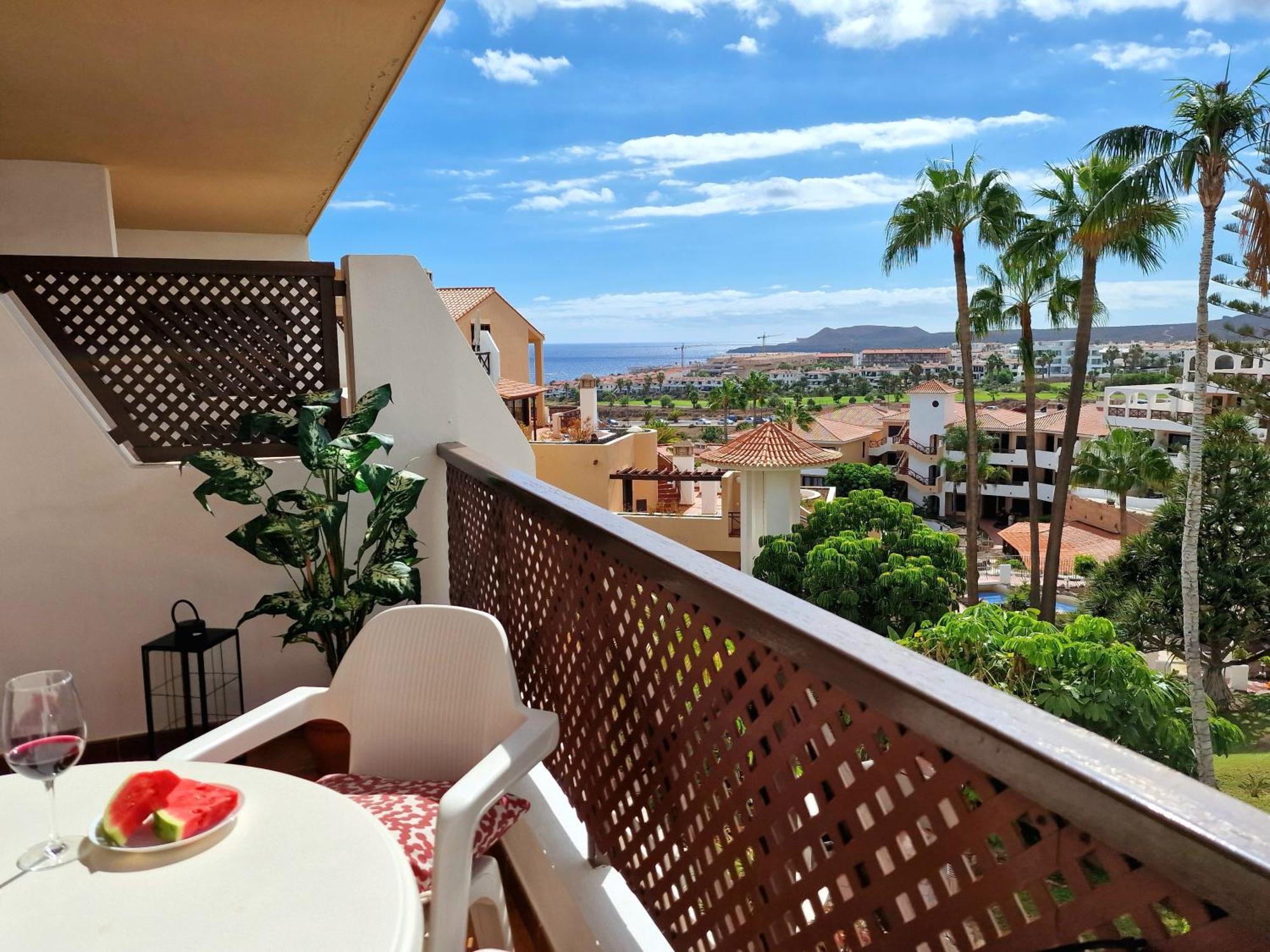 Strelitzia Apartment - Ocean View & Heated Pool サンミゲル・デ・アボナ エクステリア 写真