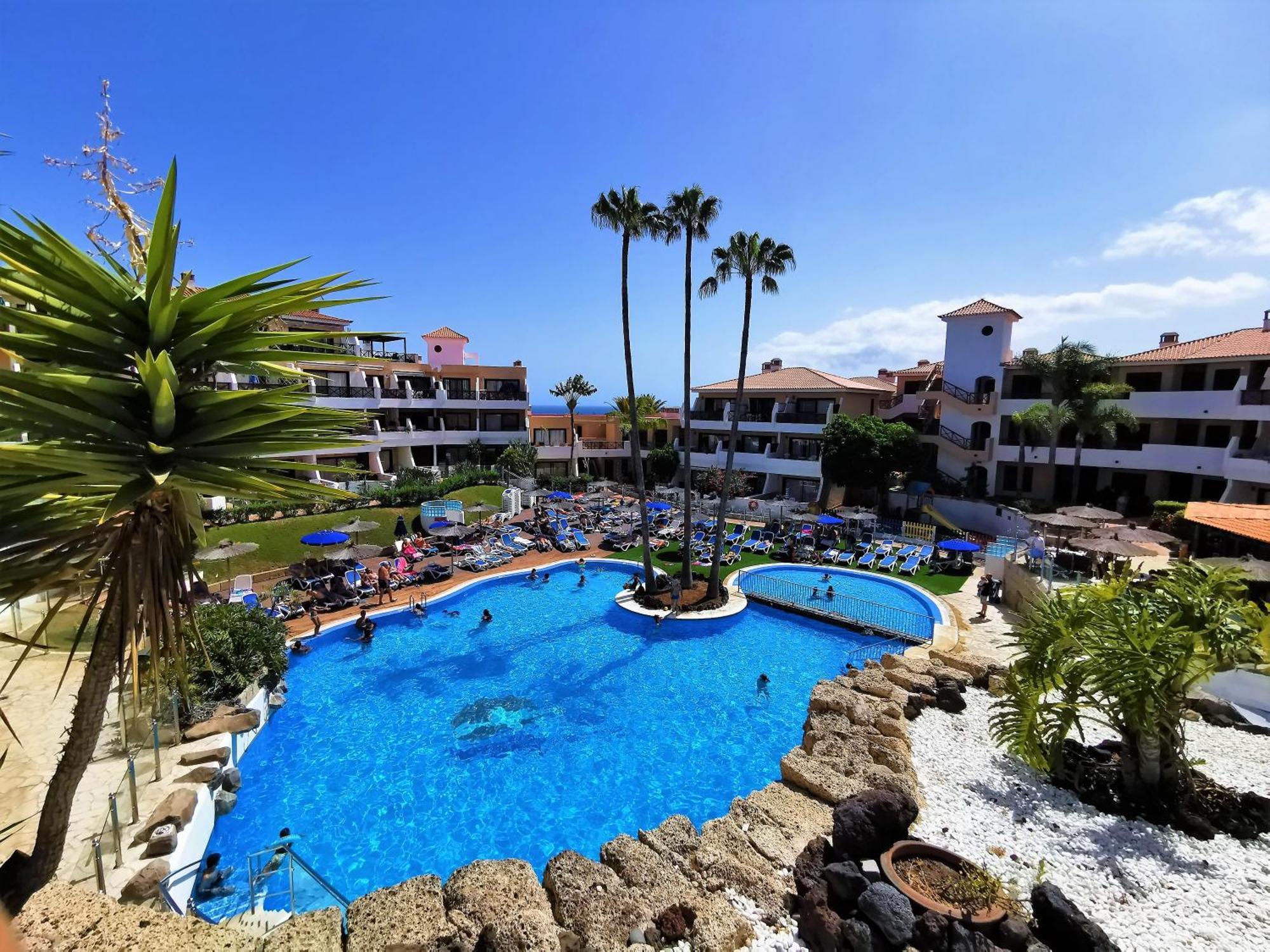 Strelitzia Apartment - Ocean View & Heated Pool サンミゲル・デ・アボナ エクステリア 写真
